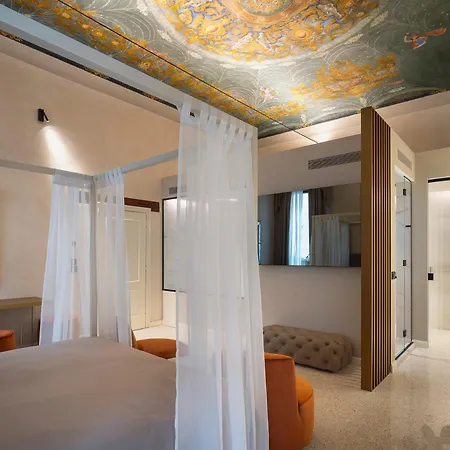 Palazzetto Myvenice فندق 4*
