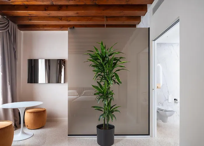 Отель Palazzetto Myvenice Венеция