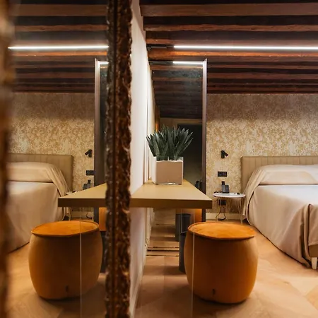 ホテル Palazzetto Myvenice ヴェネツィア